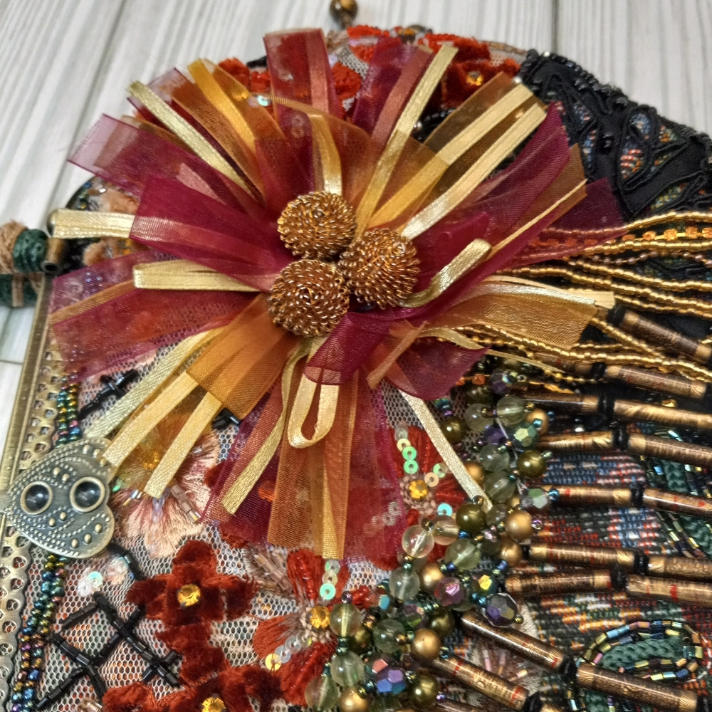 Vintage Chico’s Dahlia Ornate Kaleidescope Beaded Sequin Tapestry Handbag - Picture 6 of 13
